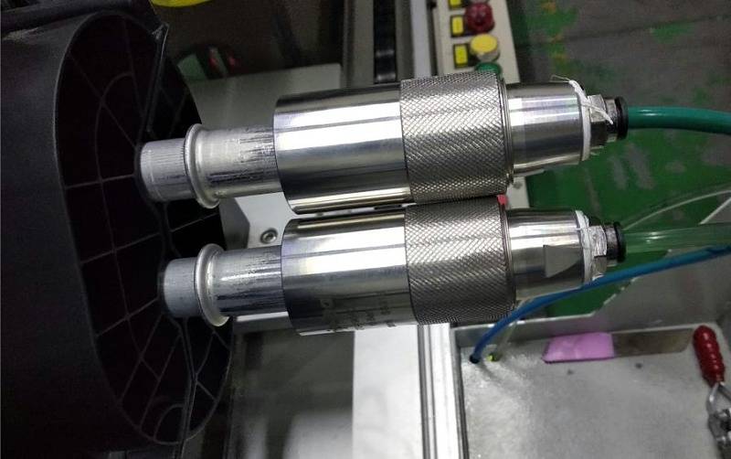 空调散热器气密性测试使用异形管快速连接器进行密封的优势